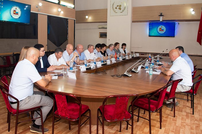 Siberian Federal University will help KRSU become an advanced university